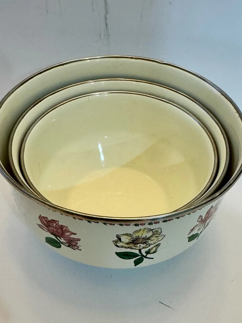 VTG Tabletops Unlimited Botanical Gardens Enamel Nesting Mixing Bowls Set of 3